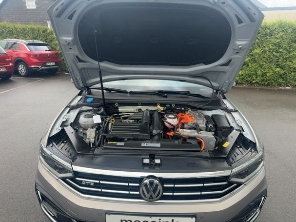 Volkswagen Passat GTE 160 kW image number 12