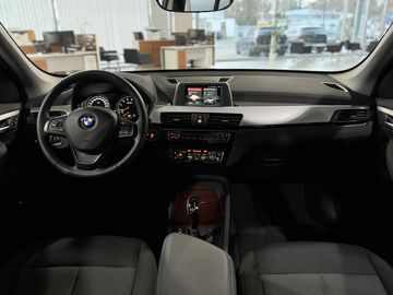 Car image 37