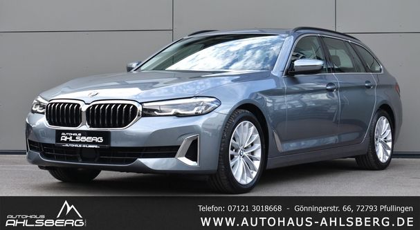 BMW 530d Touring Luxury Line xDrive 210 kW image number 1