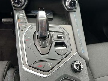 Car image 30