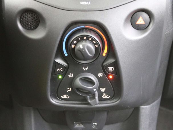 Toyota Aygo 53 kW image number 21