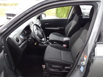 Car image 11