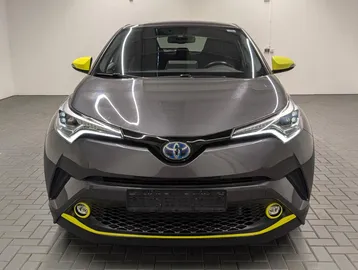 Car image 3