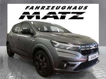 Car image 4