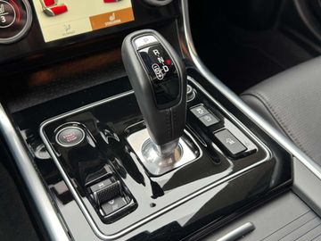 Car image 31