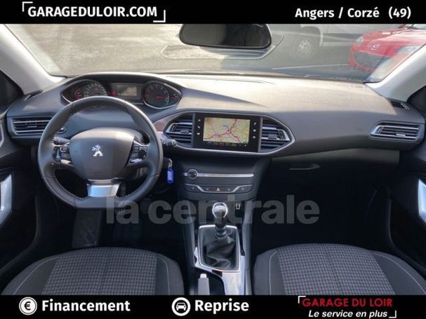 Peugeot 308 1.2 PureTech 130 Allure 96 kW image number 5