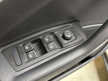 Car image 31