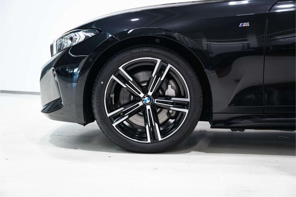 BMW 330i Touring 180 kW image number 6