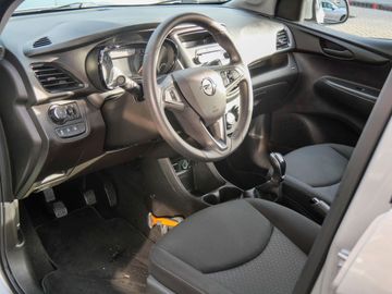 Car image 12