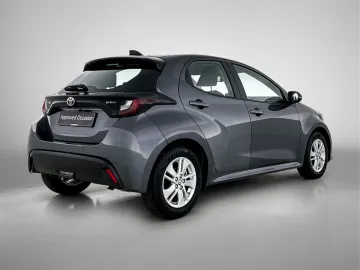 Car image 2