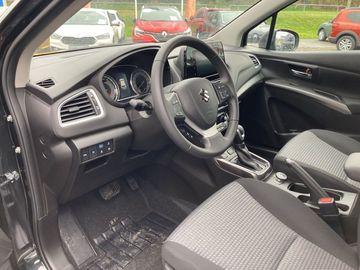 Car image 11