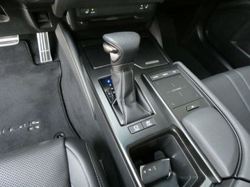 Car image 22