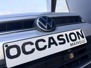 Car image 28