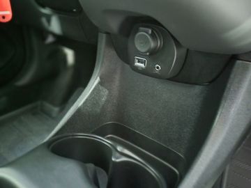 Car image 22