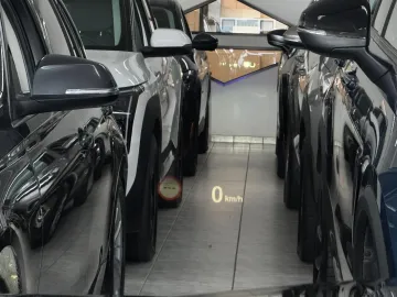 Car image 36