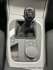 Car image 36