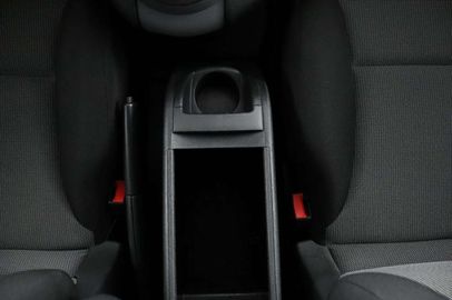 Car image 36