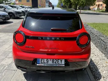 Car image 28