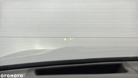 Car image 34