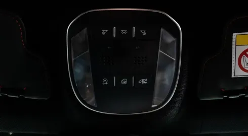 Car image 33