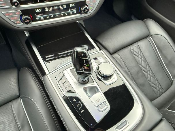 BMW 750i xDrive 390 kW image number 20