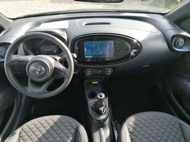 Toyota Aygo X 53 kW image number 18