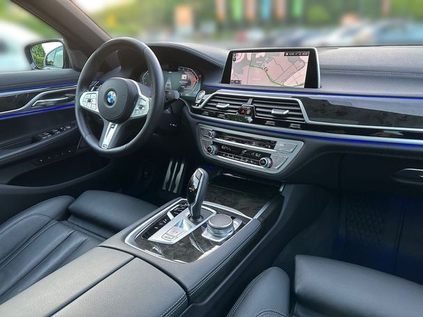 BMW 730d xDrive M Sport 210 kW image number 24