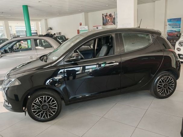 Lancia Ypsilon 51 kW image number 5