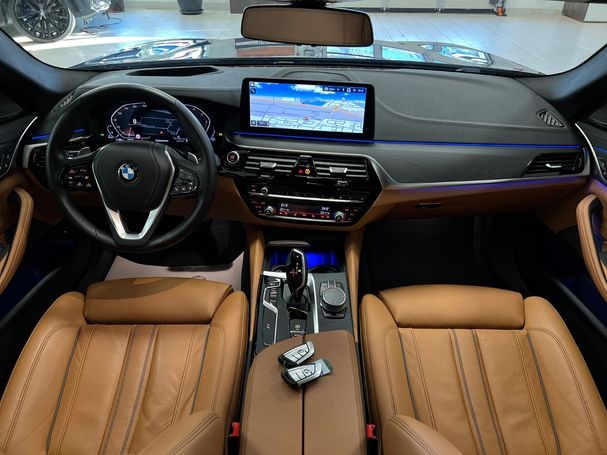 BMW 540d Touring M xDrive 250 kW image number 4