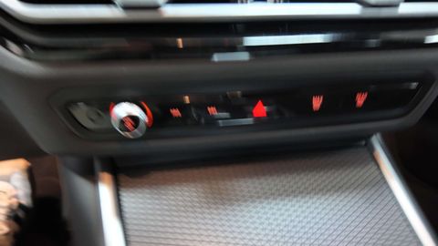 Car image 36