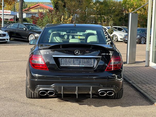 Mercedes-Benz C 63 AMG 373 kW image number 16