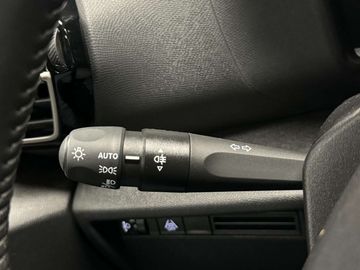 Car image 38