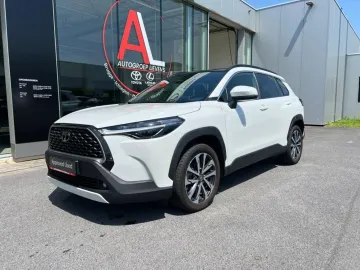 Car image 25