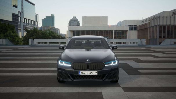 BMW 540i 245 kW image number 2