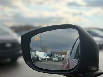Car image 35