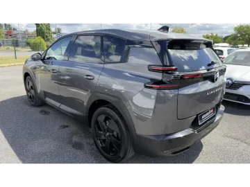 Car image 32