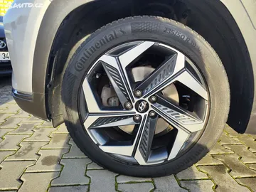 Car image 42