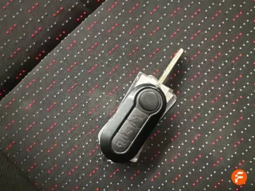 Car image 21