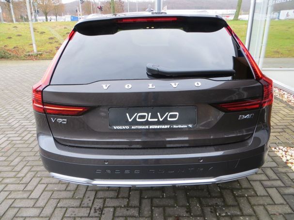 Volvo V90 Cross Country AWD B4 145 kW image number 7