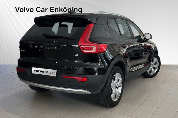 Volvo XC40 T2 Momentum 95 kW image number 2