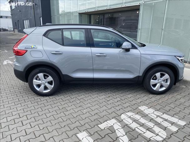 Volvo XC40 T2 Essential 95 kW image number 8