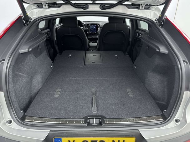 Volvo C40 Ultimate AWD 300 kW image number 24