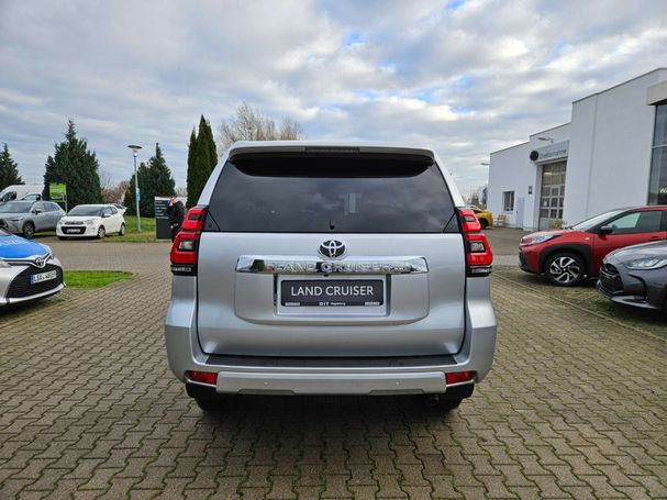 Toyota Land Cruiser 2.8 Executive 150 kW image number 9