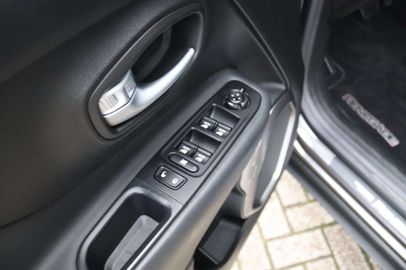 Car image 41