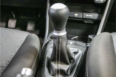 Car image 37