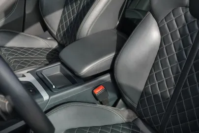 Car image 50