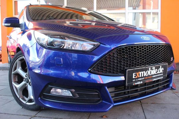 Ford Focus ST 184 kW image number 2