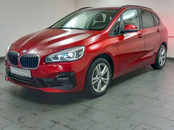 BMW 220i Active Tourer Advantage 141 kW image number 1