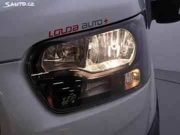 Car image 29