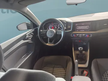 Car image 23